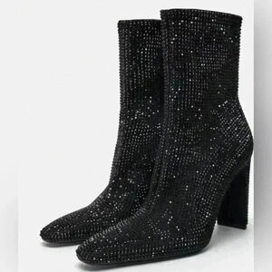 🔥🔥Zara Rhinestone booties